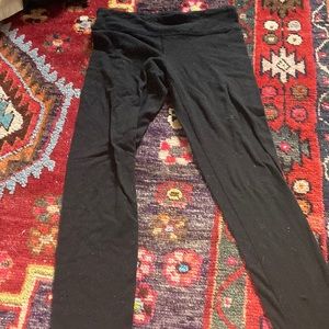 Black size 10 kids ivivva leggings